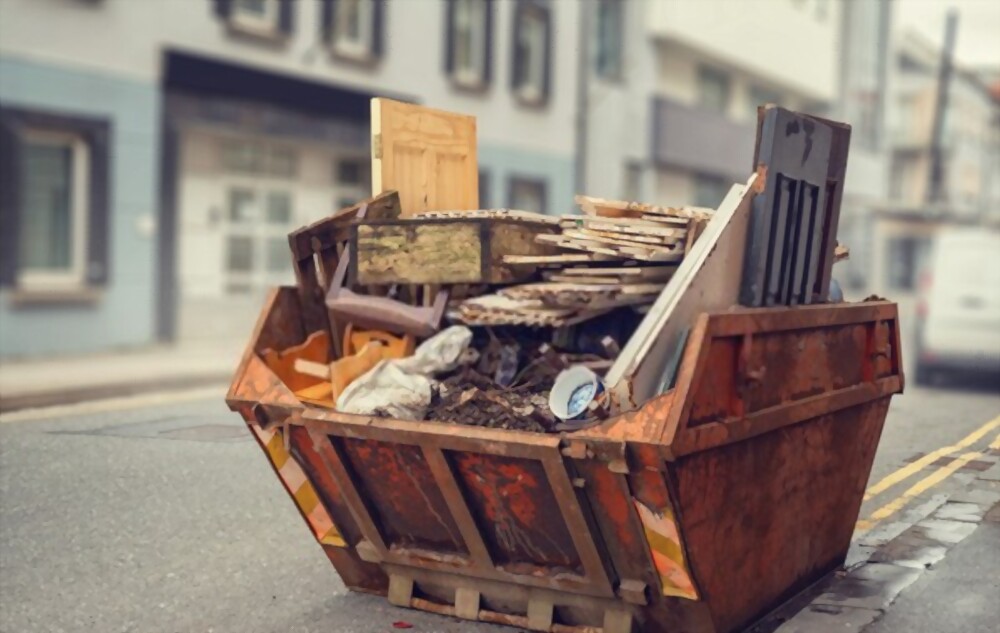 Куда и как можно выбросить крупногабаритный мусор